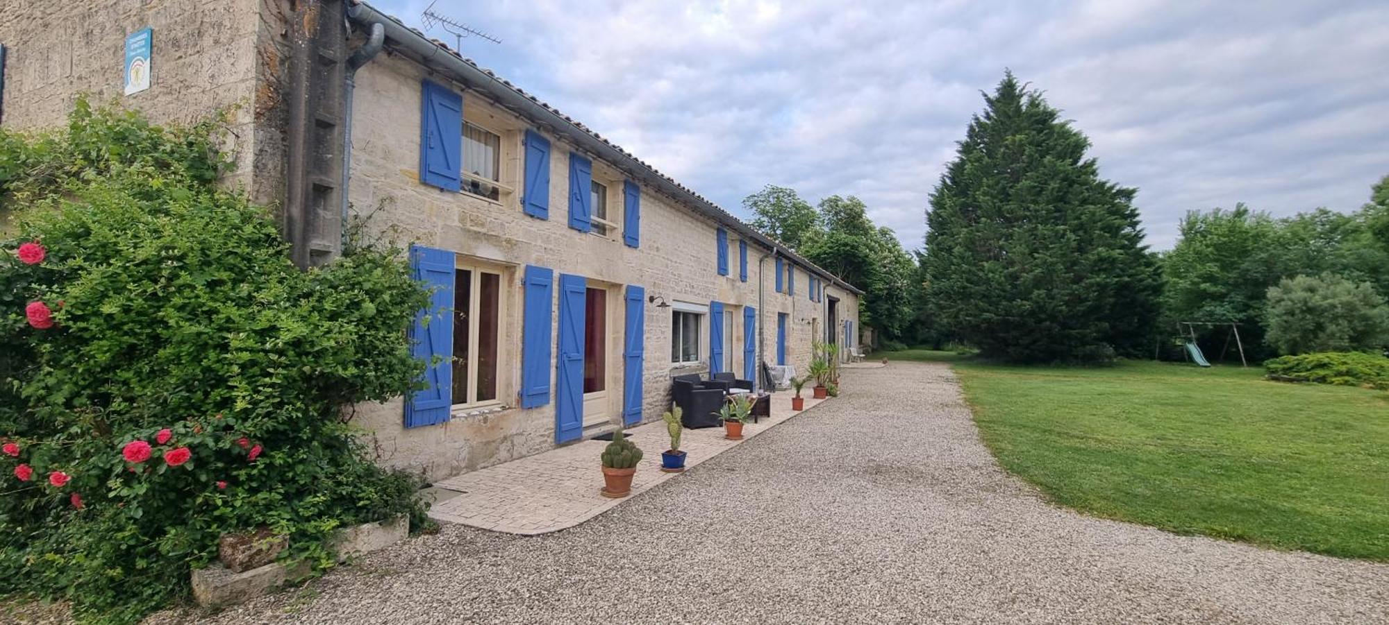 Chambres D'Hotes Entre Niort Et Marais Poitevin Bessines Eksteriør bilde
